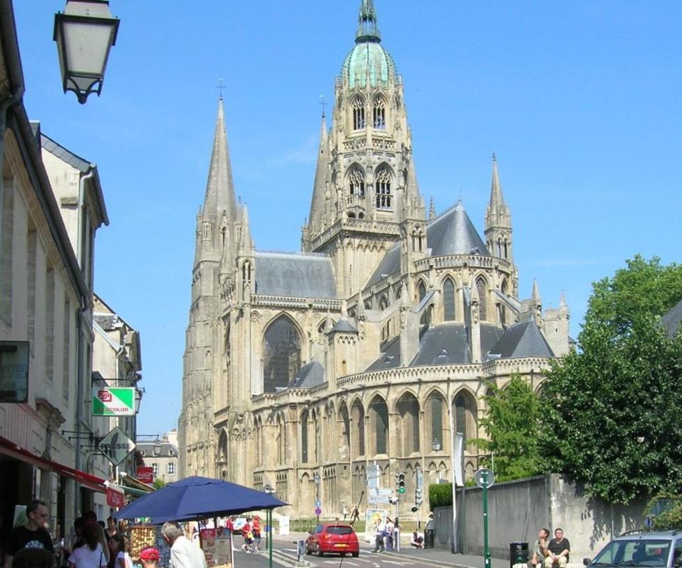 Les Pommiers Duplex Cosy Tout Confort Dans Maison Neuve Avec Terrasse Entree Independante 5 Mn De Bayeux Et 10 Mn Plage Du Debarquement Sommervieu ภายนอก รูปภาพ